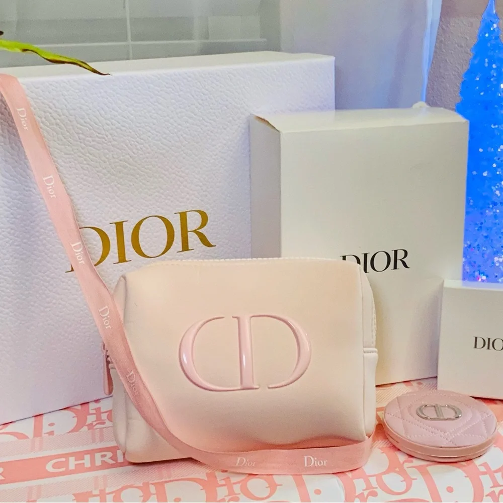 “Host Pick” Dior Pouch With Dior Compact Mirror
